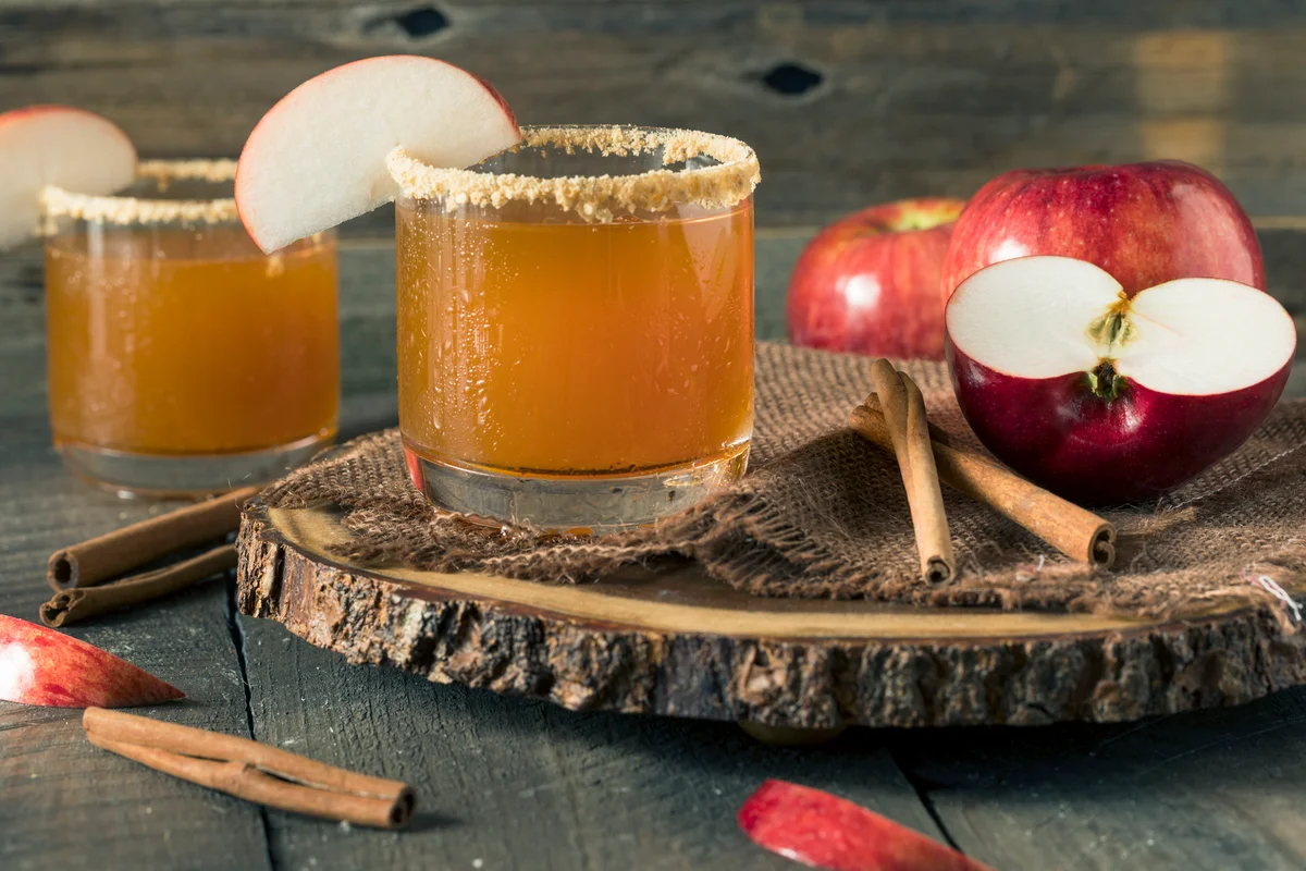 Homemade Rustic Apple Pie Cocktail