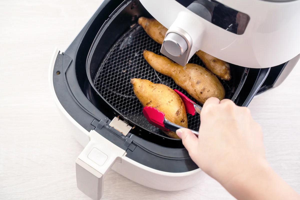 Roasted sweet potato cooked by air fryer at home