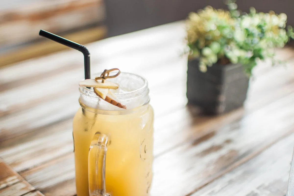 Pineapple ginger iced tea