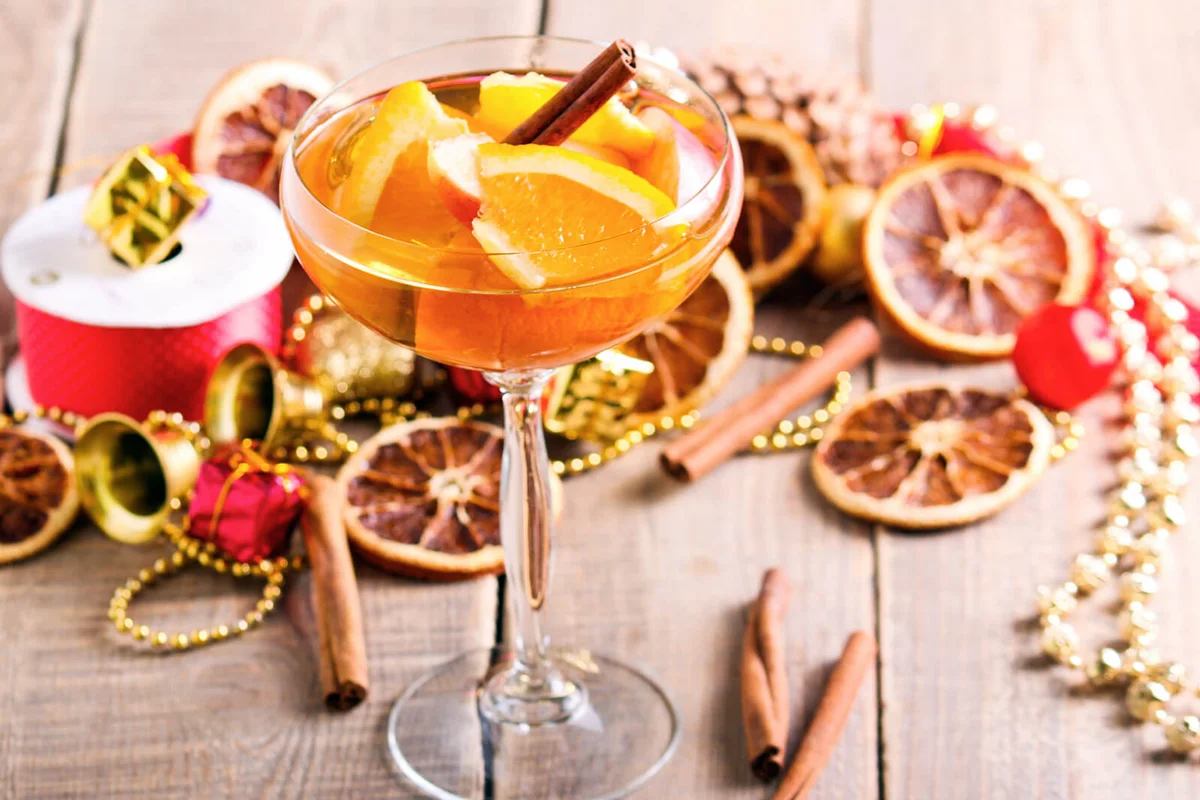 Citrus drink with spices | Photo 77348351 © Manyakotic | Dreamstime.com