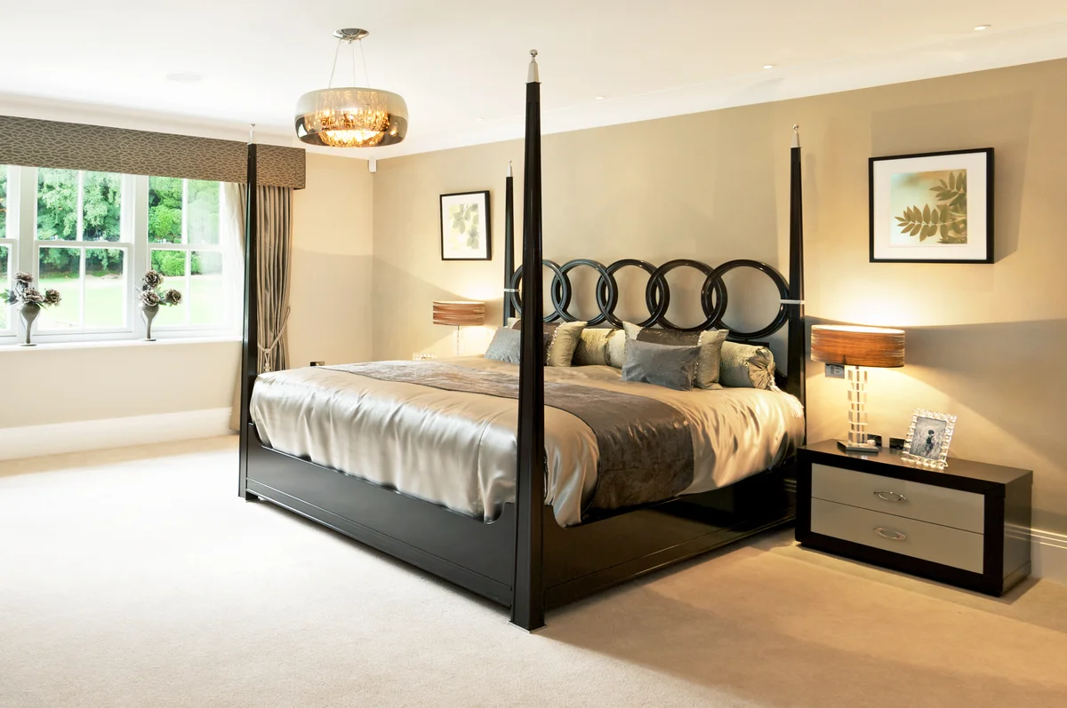 Satin beige and chocolate brown bedding