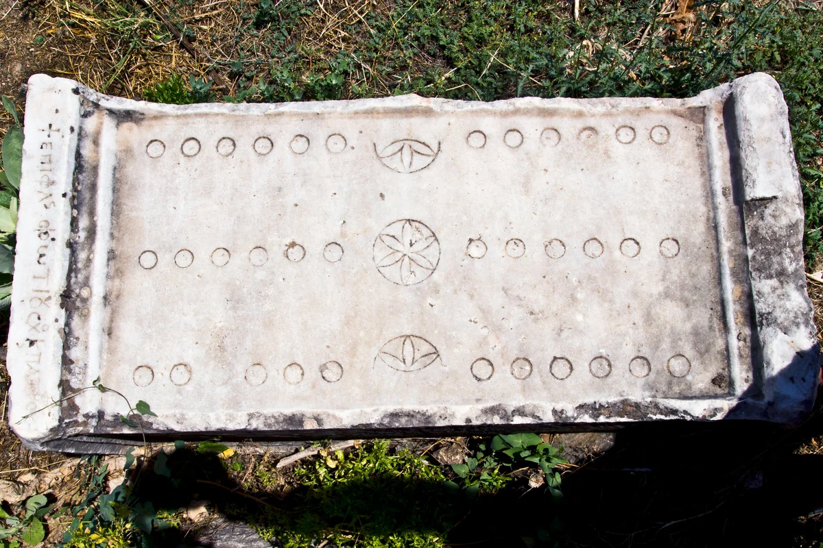 Roman Game of 12 Lines Board