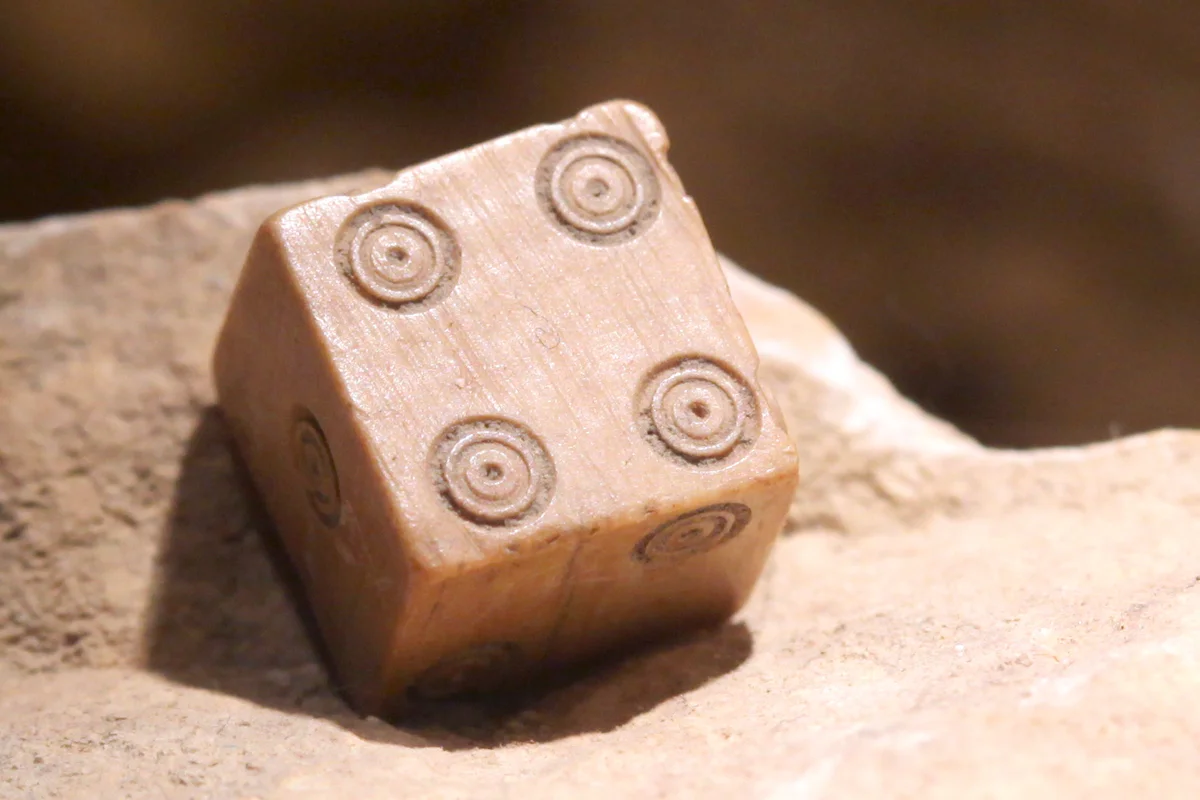 Roman dice