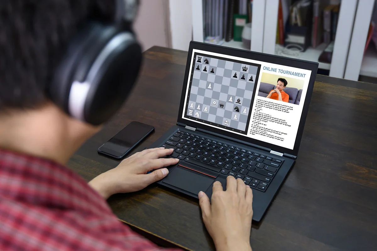 Men Playing chess online
