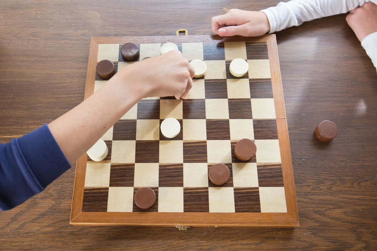 wood checker board game