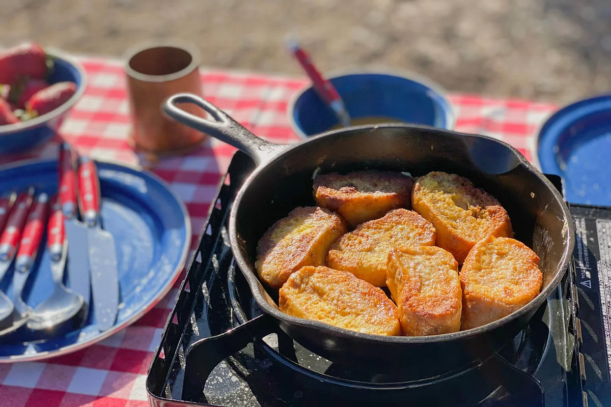 Breakfast at Camping