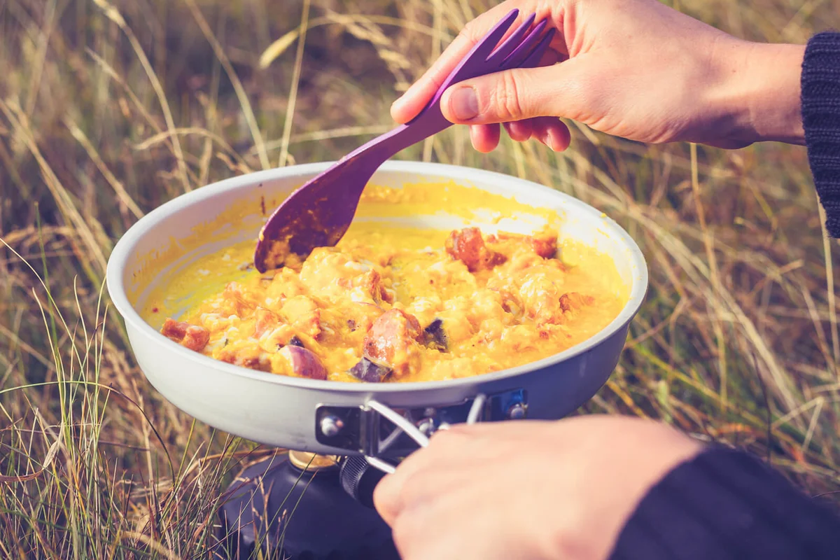 Cooking eggs in the wild