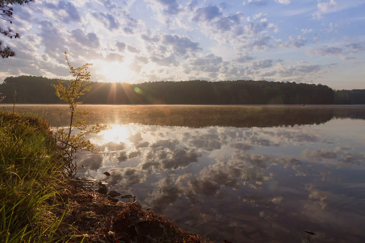 Pin Oak Lake at Natchez Trace State Park