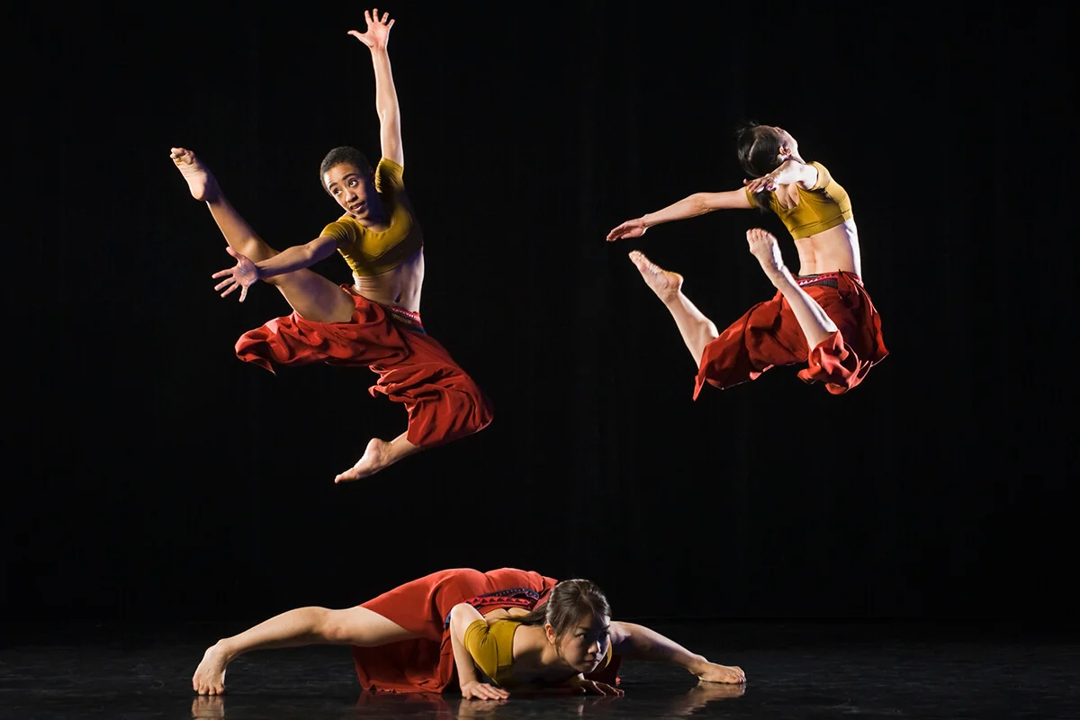Modern dance troupe