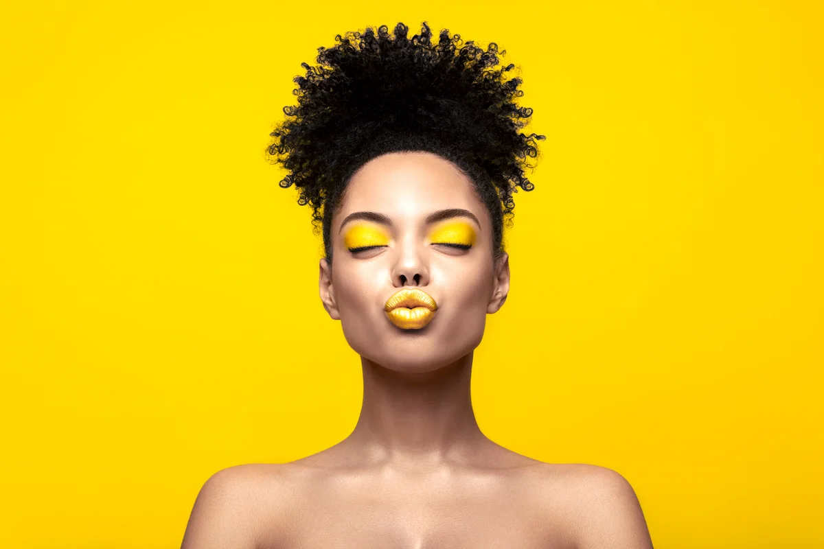 Creative Bumblebee yellow make up