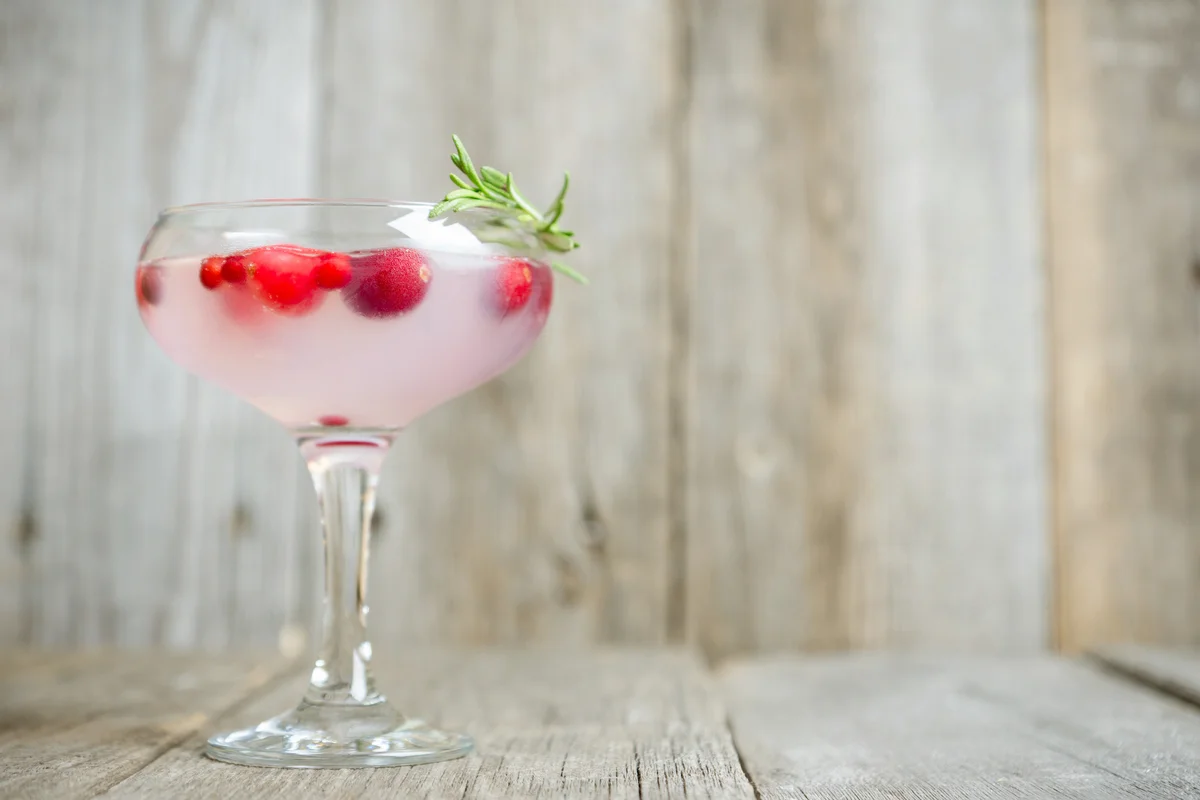 White cosmo mocktail