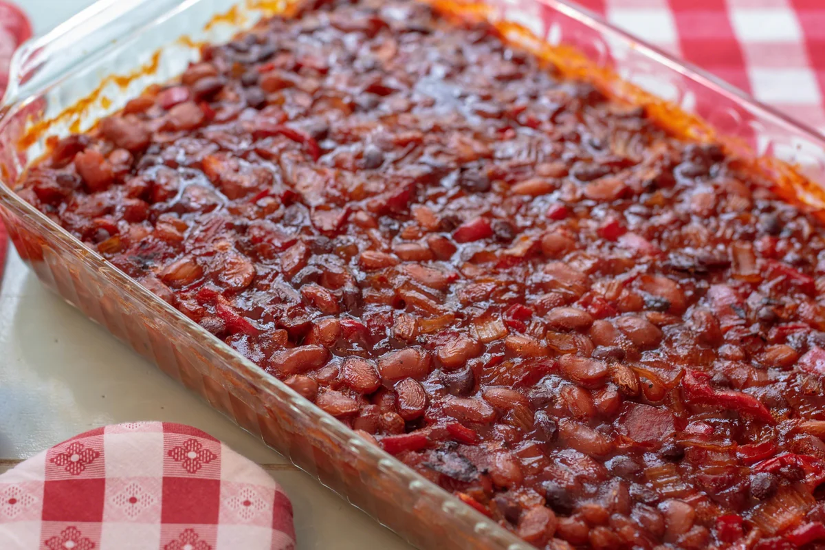 Baked beans and red checked pot holders