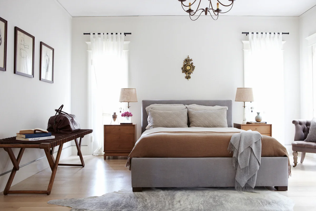 Modern guest room with double bed