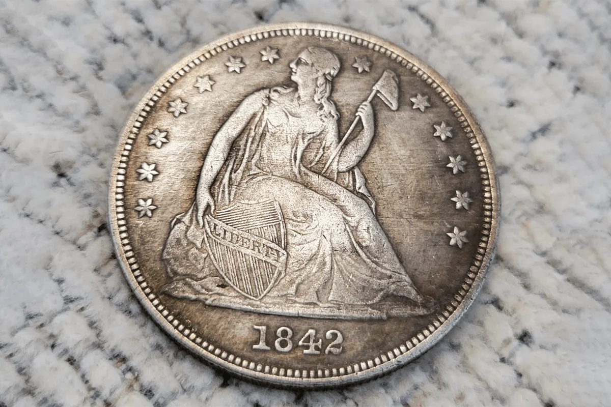 1842 P Seated Liberty Dollar Commemorative Coin Silver Morgan Collectable