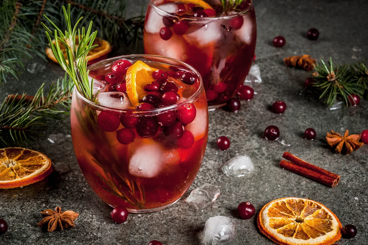 Cold cranberry mocktail