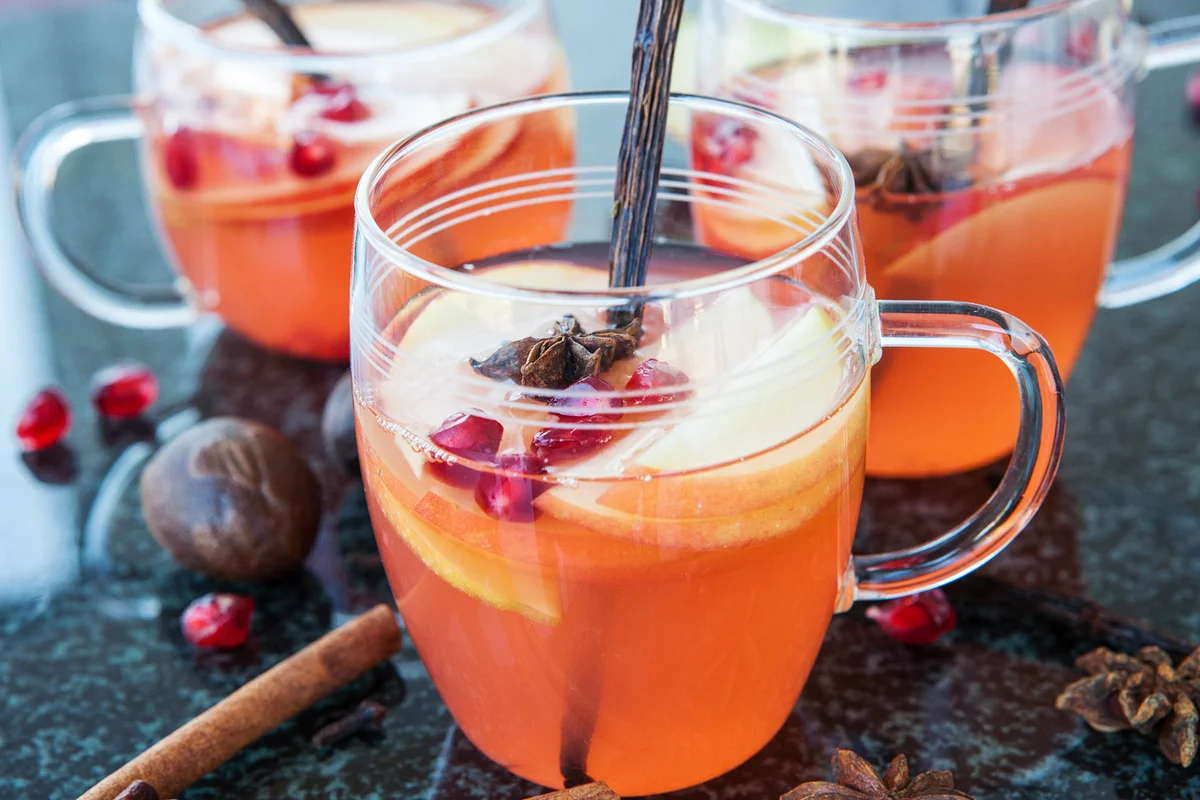 Grandma's Nonalcoholic Christmas Punch