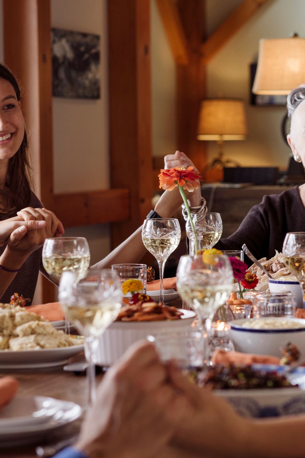 Thanksgiving Partuin 19 Fun Thanksgiving Party Games & Activities for Everyone
