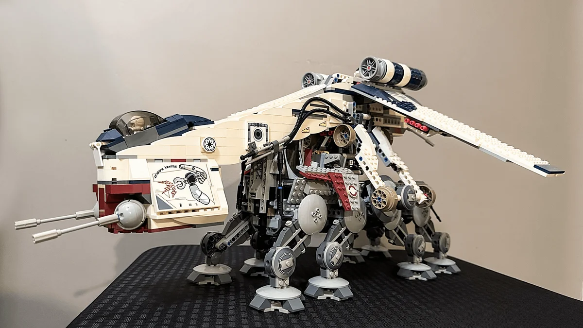 Republic Dropship with AT-OT Walker