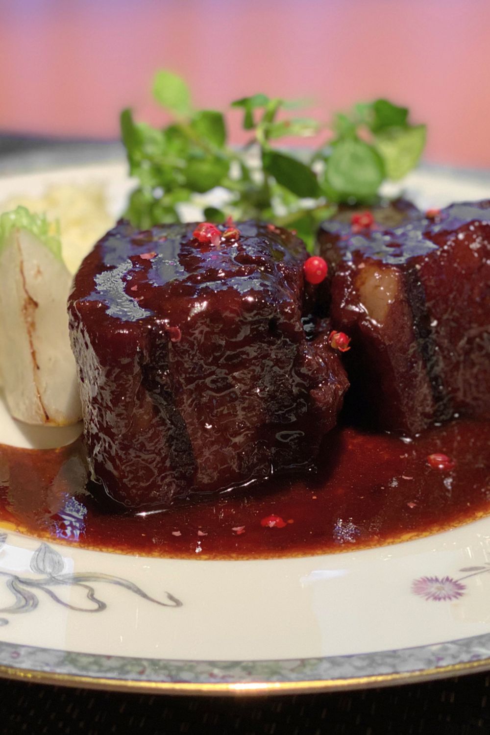 Red Wine Reduction Sauce Recipe That Will Definitely Impress