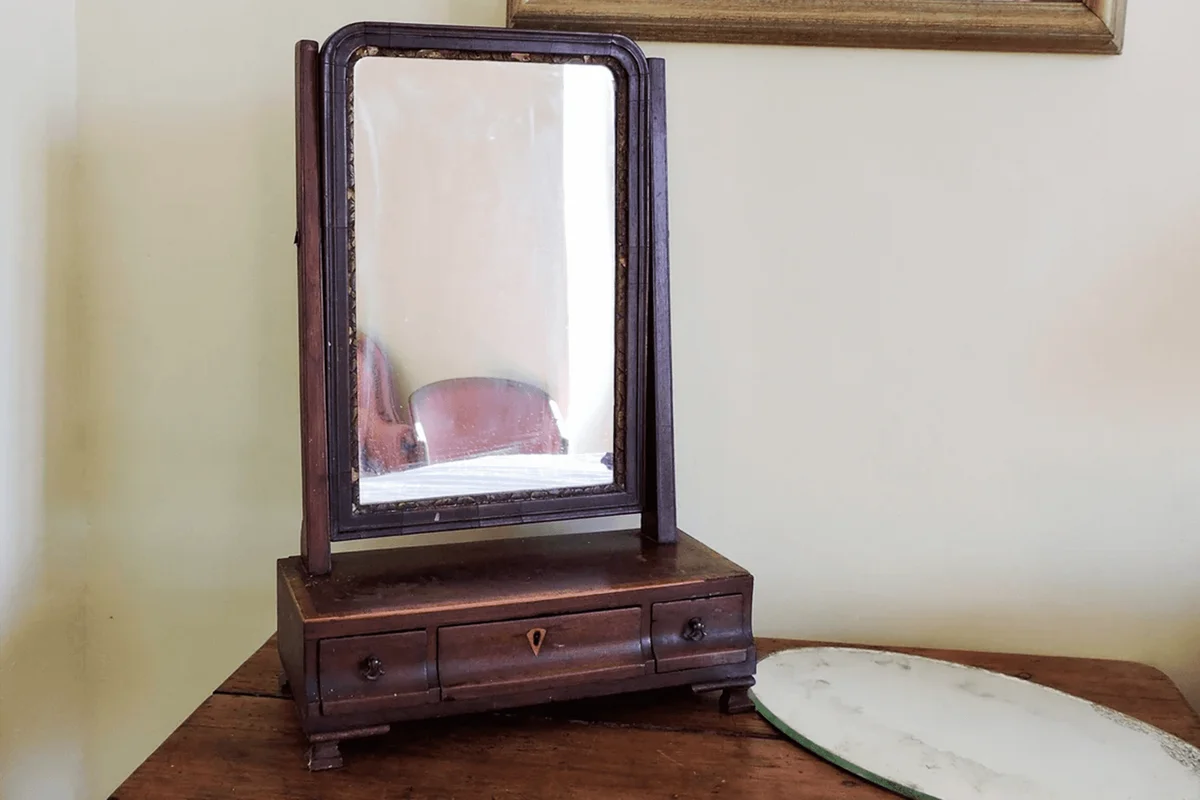 Antique Dressing Table Mirror With 3 Drawers
