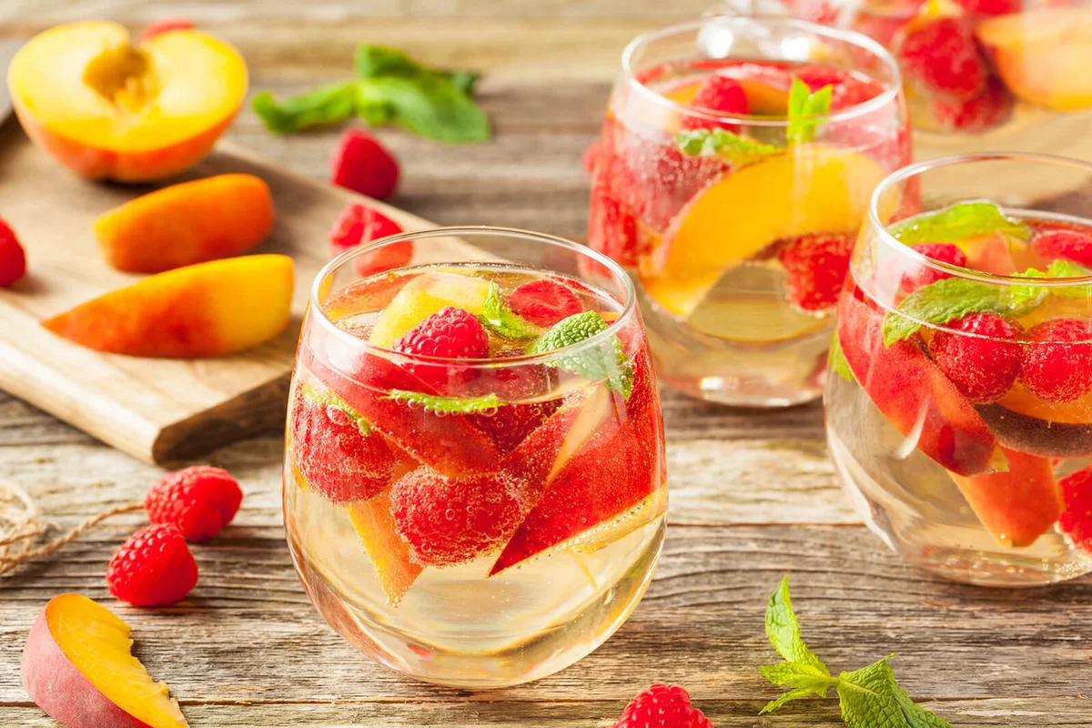 Homemade Sparkling White Wine Sangria
