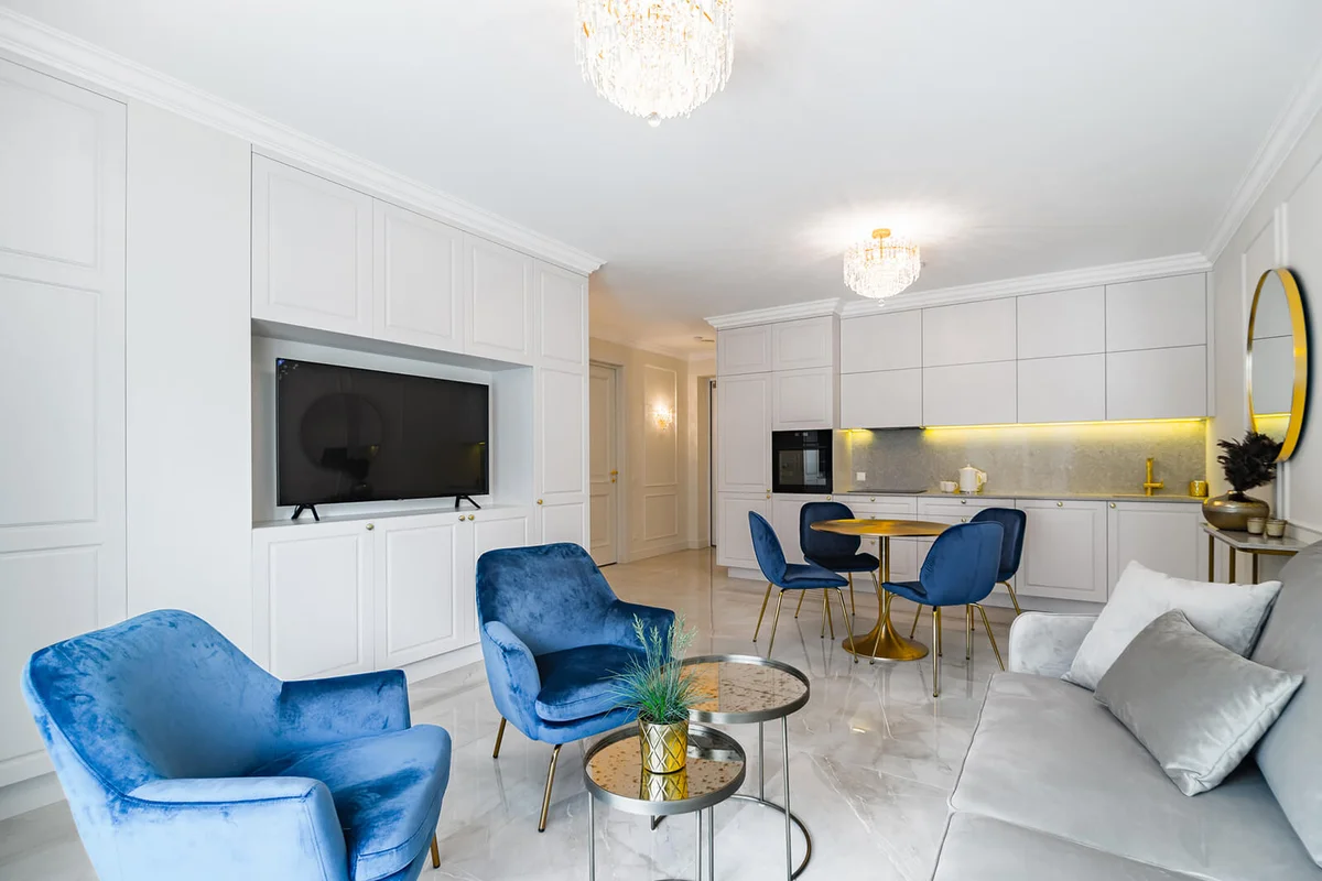 Apartment with luxurious modern design