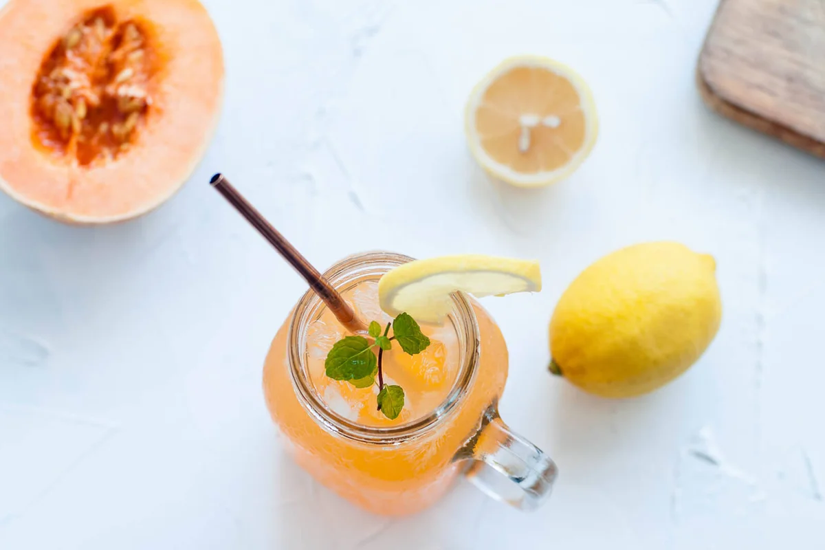 One-minute mocktail