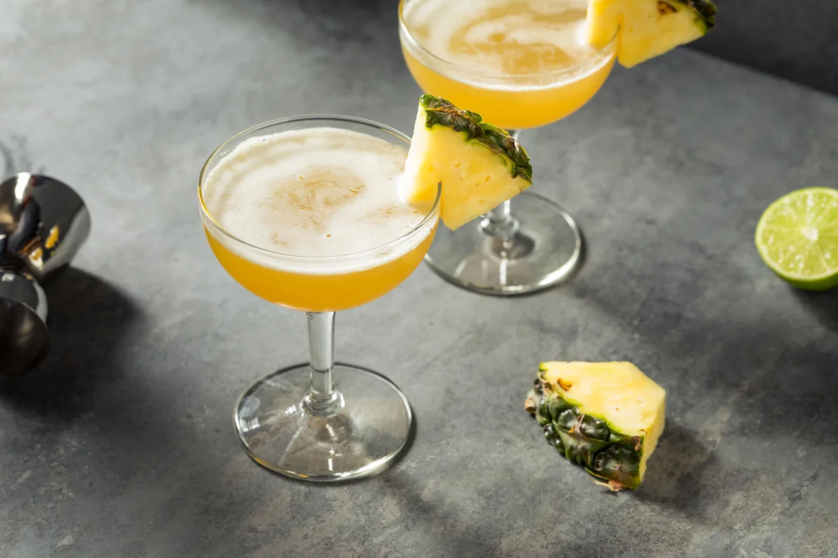 Pineapple daiquiri mocktail