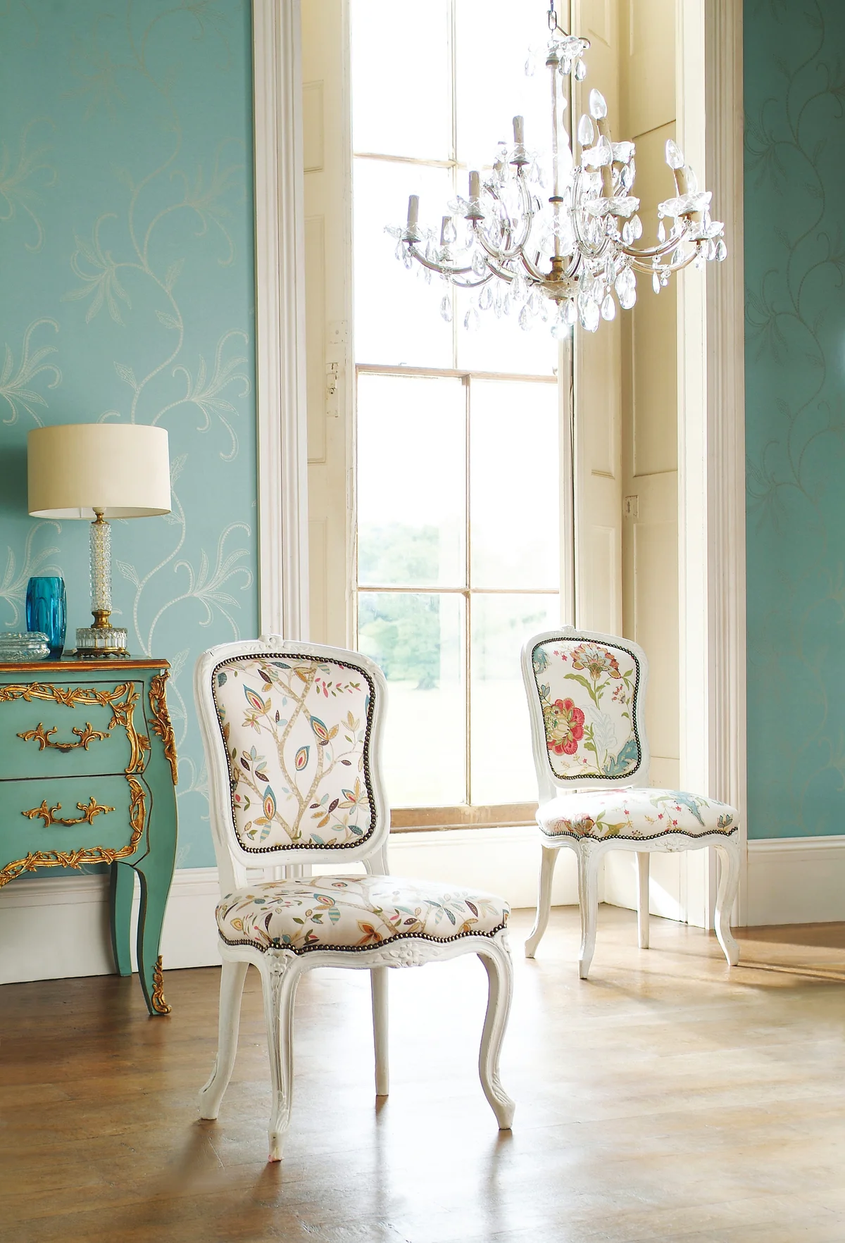 vintage living room chairs