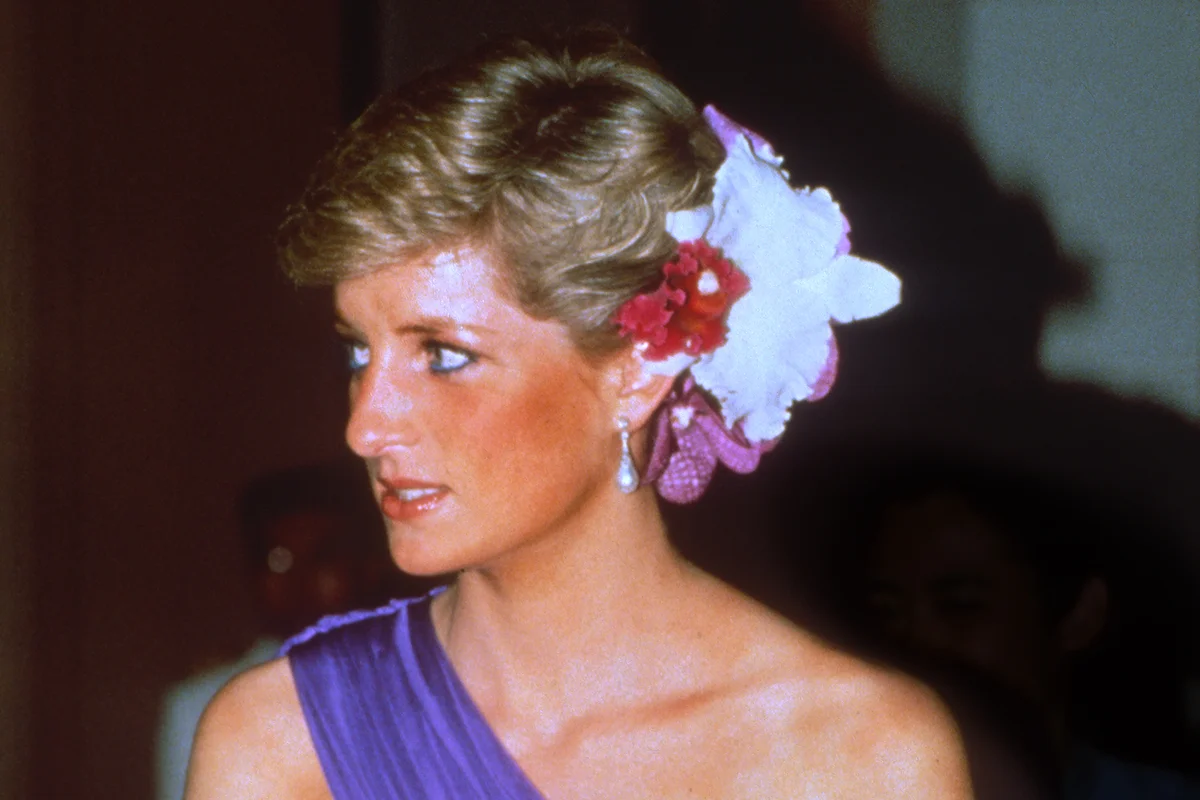 Diana, Princess of Wales, with silk flowers in her hair, 1988