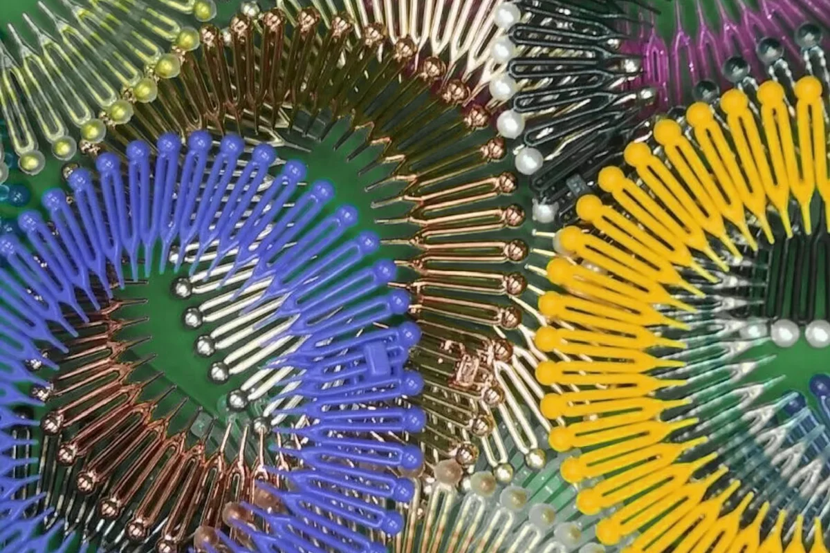 1990s Vintage Zig Zag Hair Comb Headbands