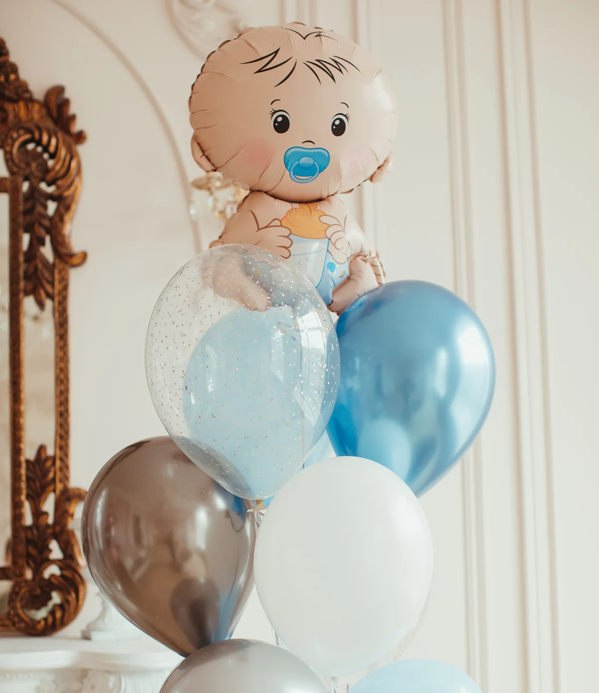 it's a boy balloon arrangement