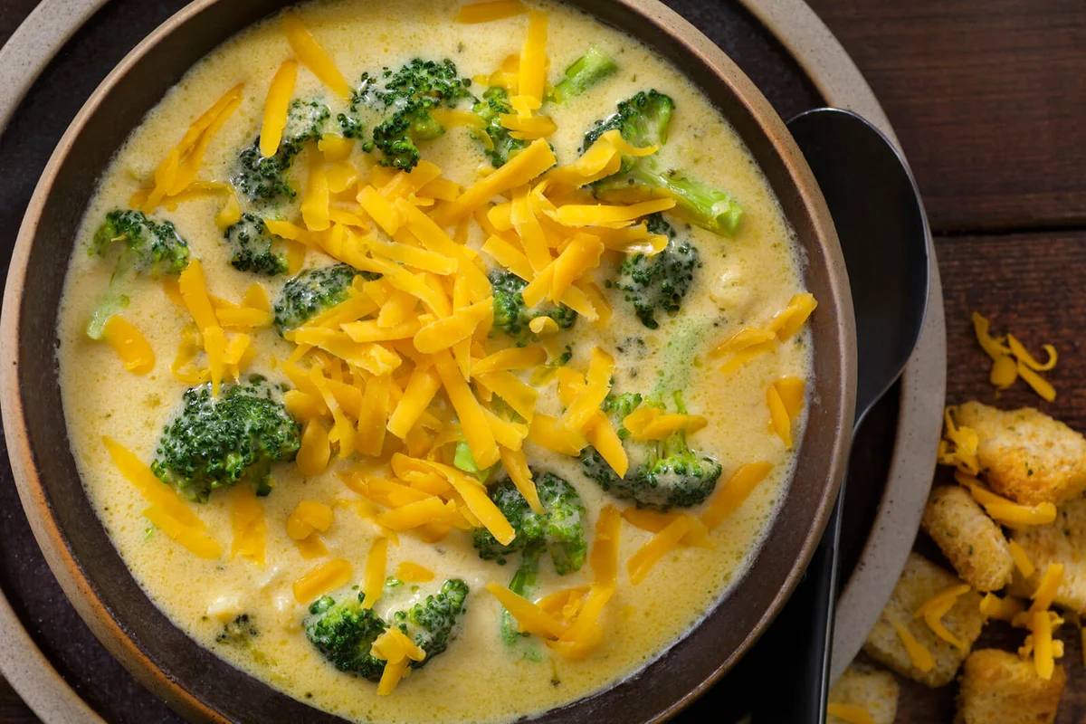 Creamy Broccoli and Cheddar Soup with Crusty Bread