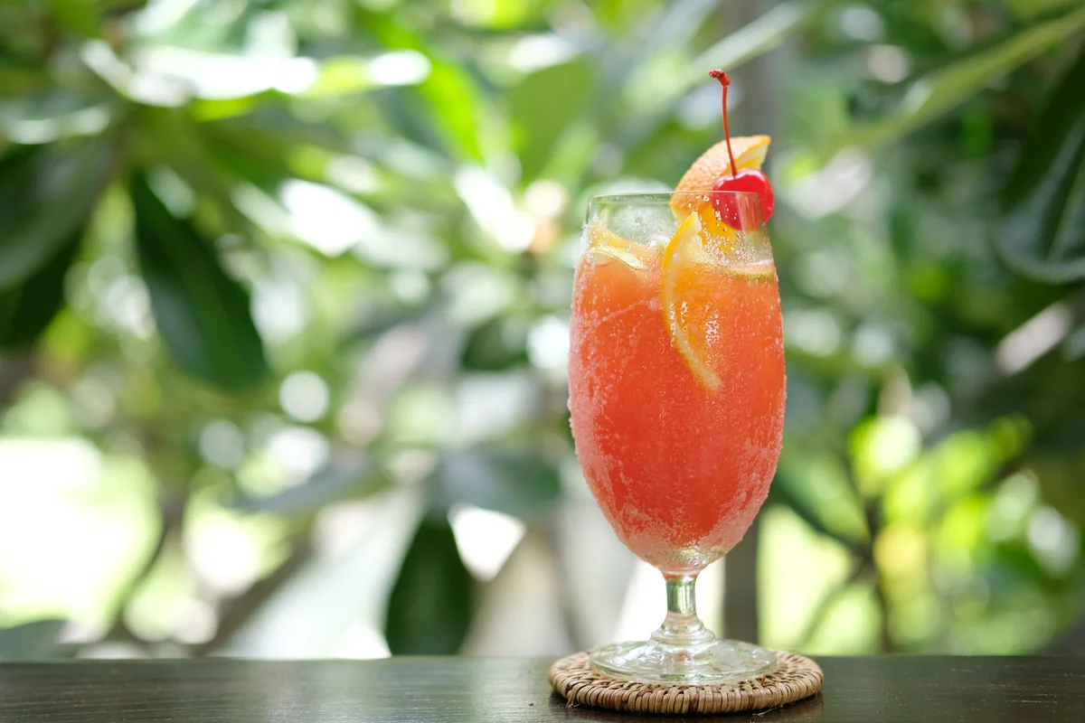 rum punch cocktail