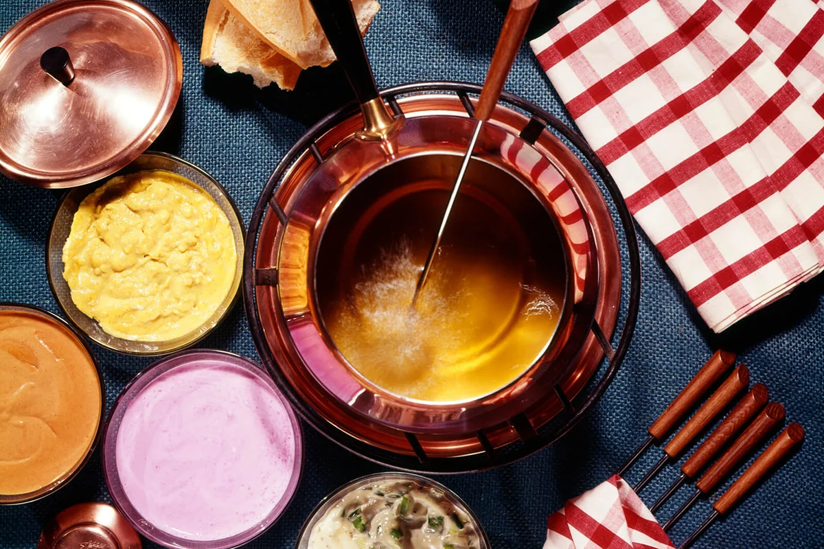 1970s 1980s Fondue Pot