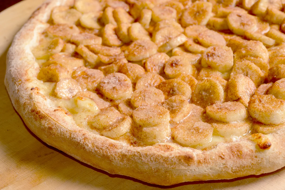 Banana pizza