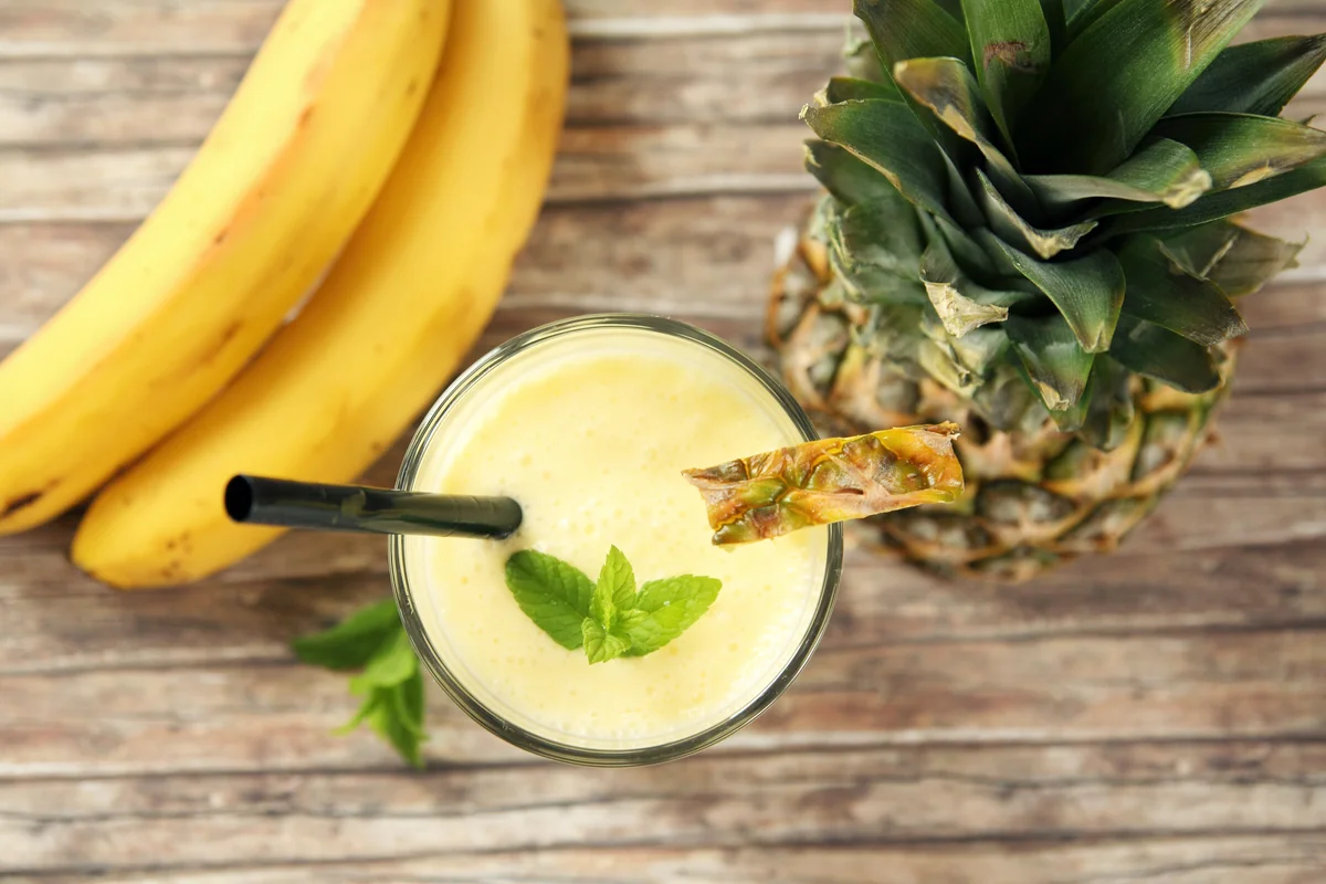 Piña colada with pineapple and bananas