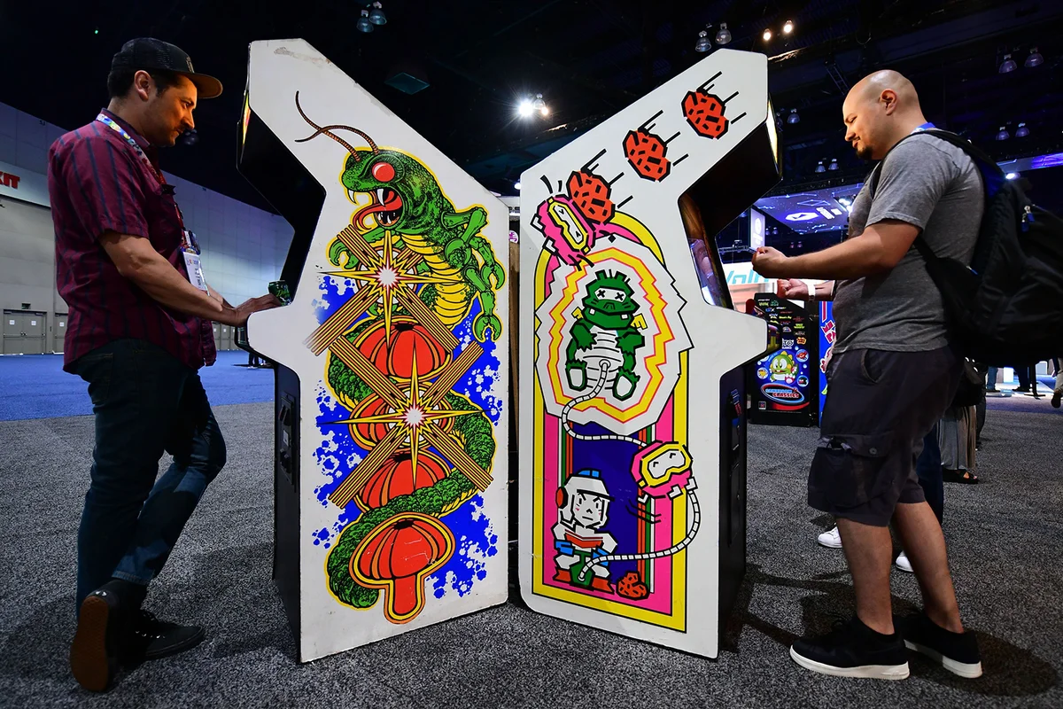 1980's arcade style gaming fans play Centipede and DigDug at the 2019 Electronic Entertainment Expo