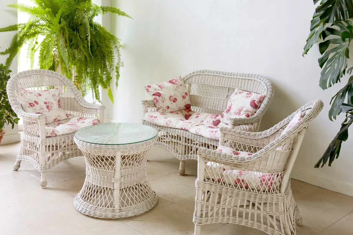 White Wicker Furniture