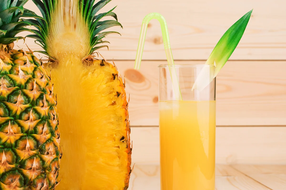 Skinny Piña Colada