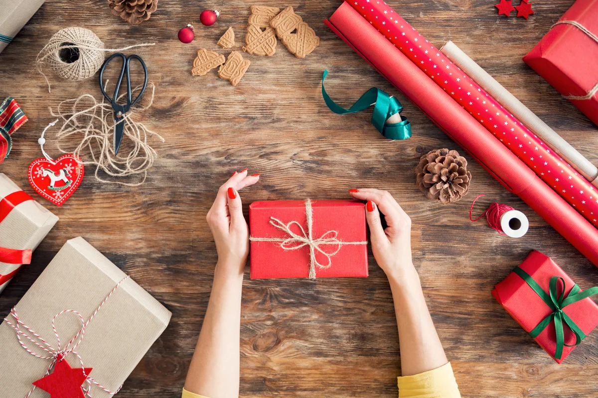 Gift Wrapping Station