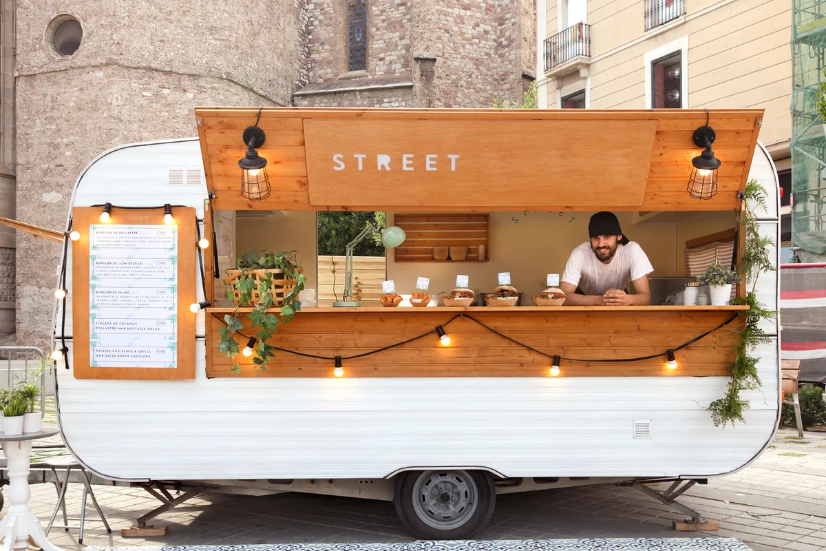 Young entrepreneurs Food truck