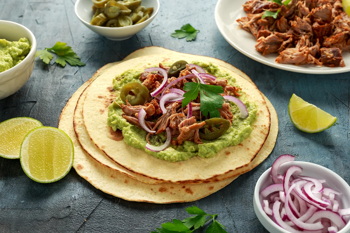 BBQ Pulled JACK FRUIT Taco with Avocado, Cabbage and Lime