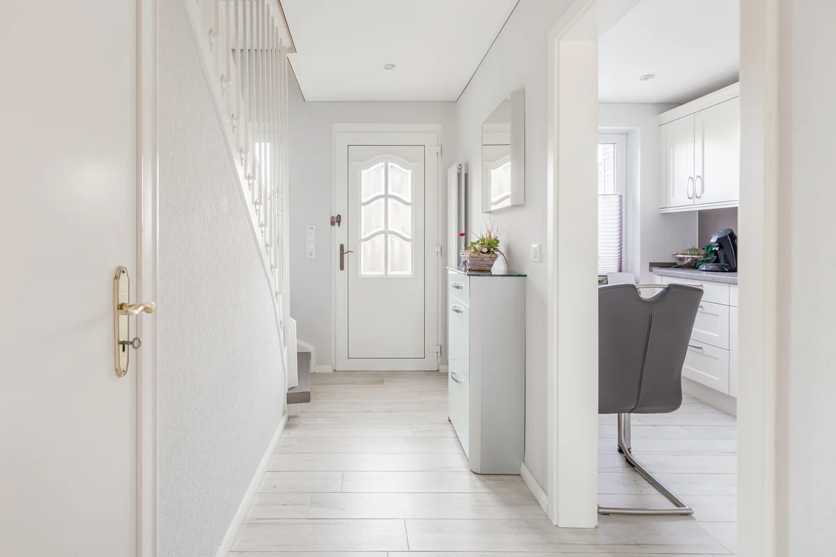 Cabinet in entryway