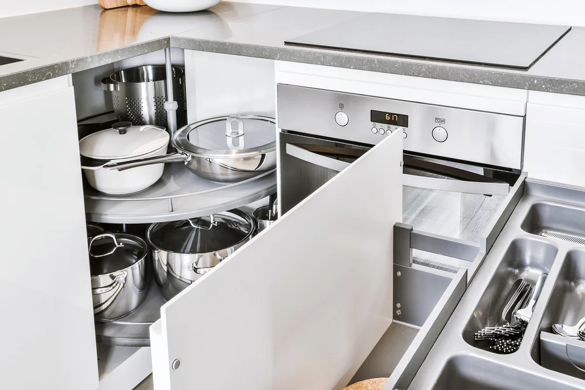 Organizational cabinet equipment