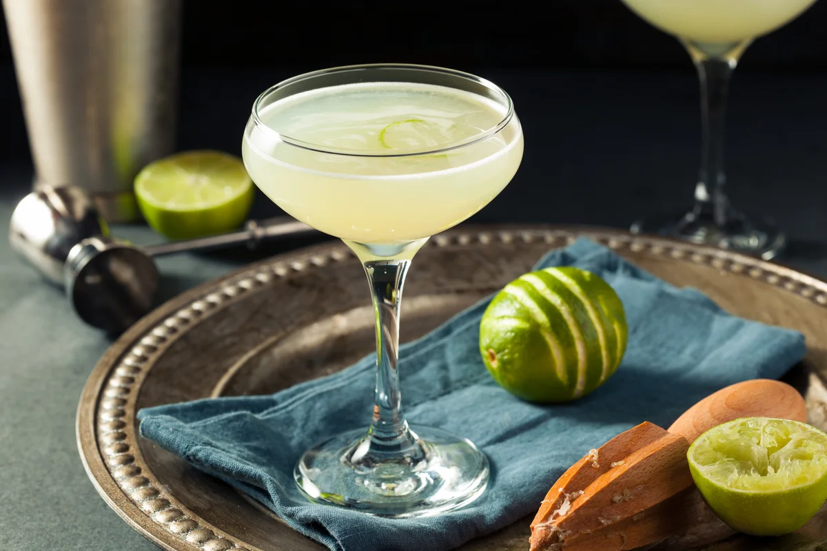 sour lime gimlet
