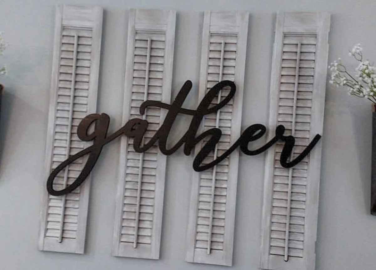 Set of 4 Wood Shutters - Puppy love/White Distressed
