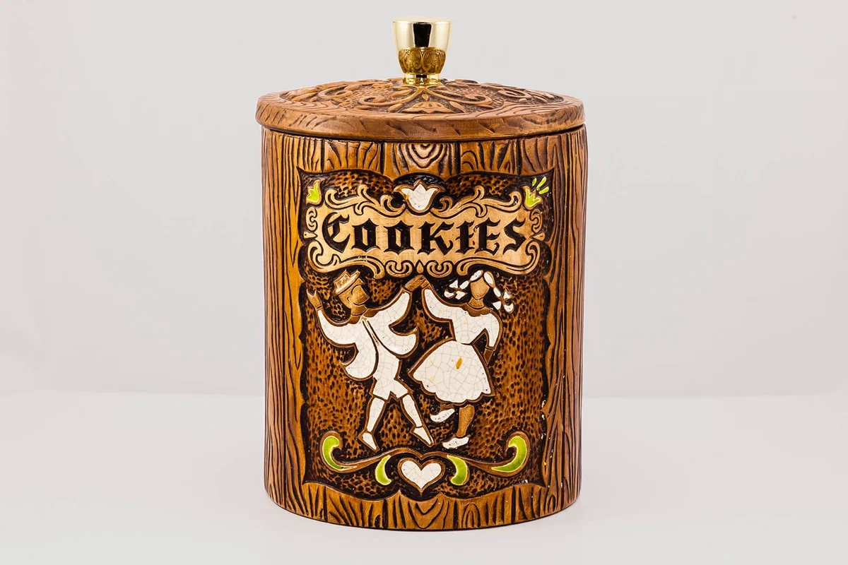 Vintage cookie jar