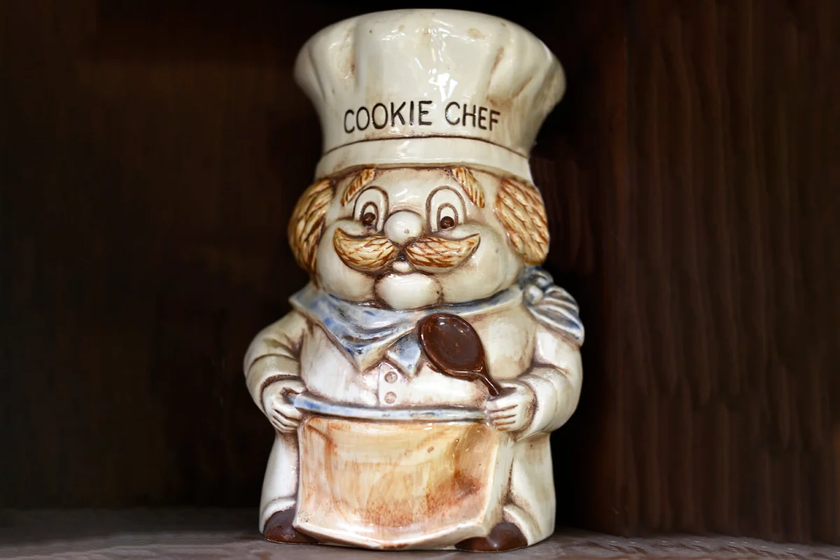 Vintage cookie jar