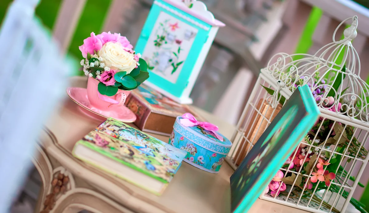 Alice in Wonderland tea party setting